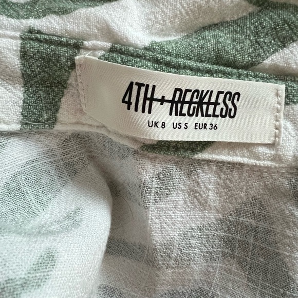 4th & Reckless beach oversized shirt and short in sage zebra - Picture 9 of 9